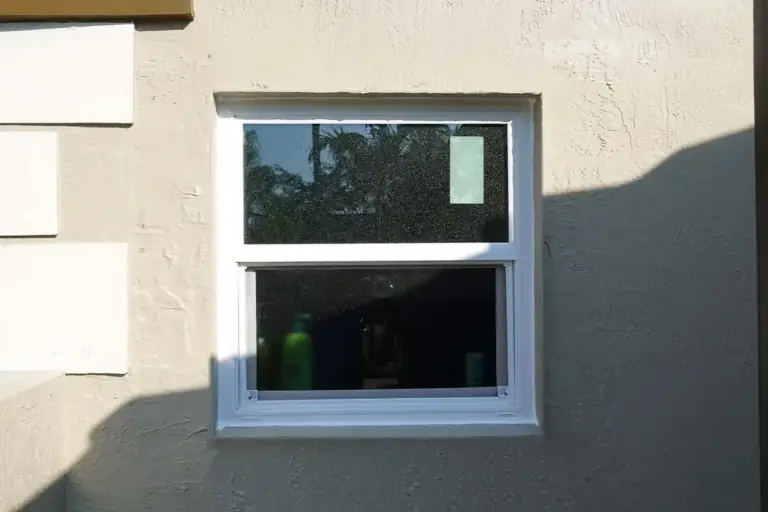 Best Storm Windows for Energy Efficiency: Retrofit Guide